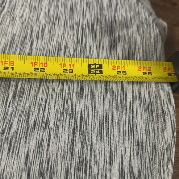 Core IO long sleeve fitness top with mock turtleneck. Winter running must-have. - Picture 3 of 4